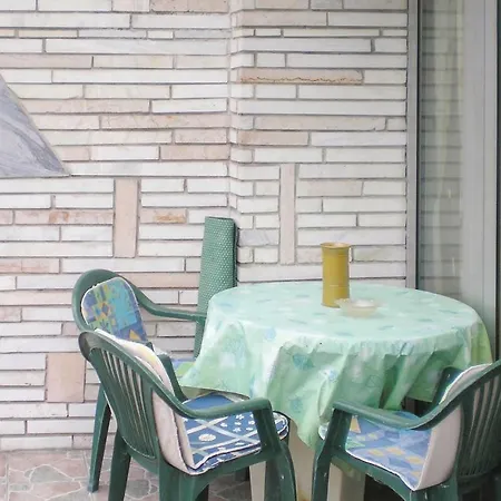 Apartmán Awesome In W/ Wifi And 2 Bedrooms Balatonfůzfő