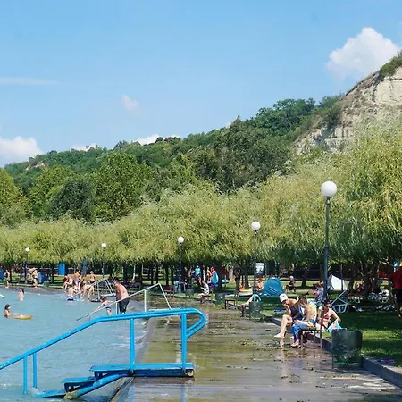 Apartman Awesome In W/ Wifi And 2 Bedrooms Balatonfůzfő